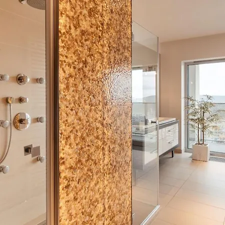 Penthouse Orion